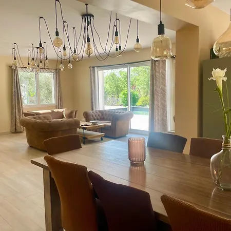 Superbe La Grande Bastide Avec Piscine, Jardin, Climatisation Et Salle De Sport *